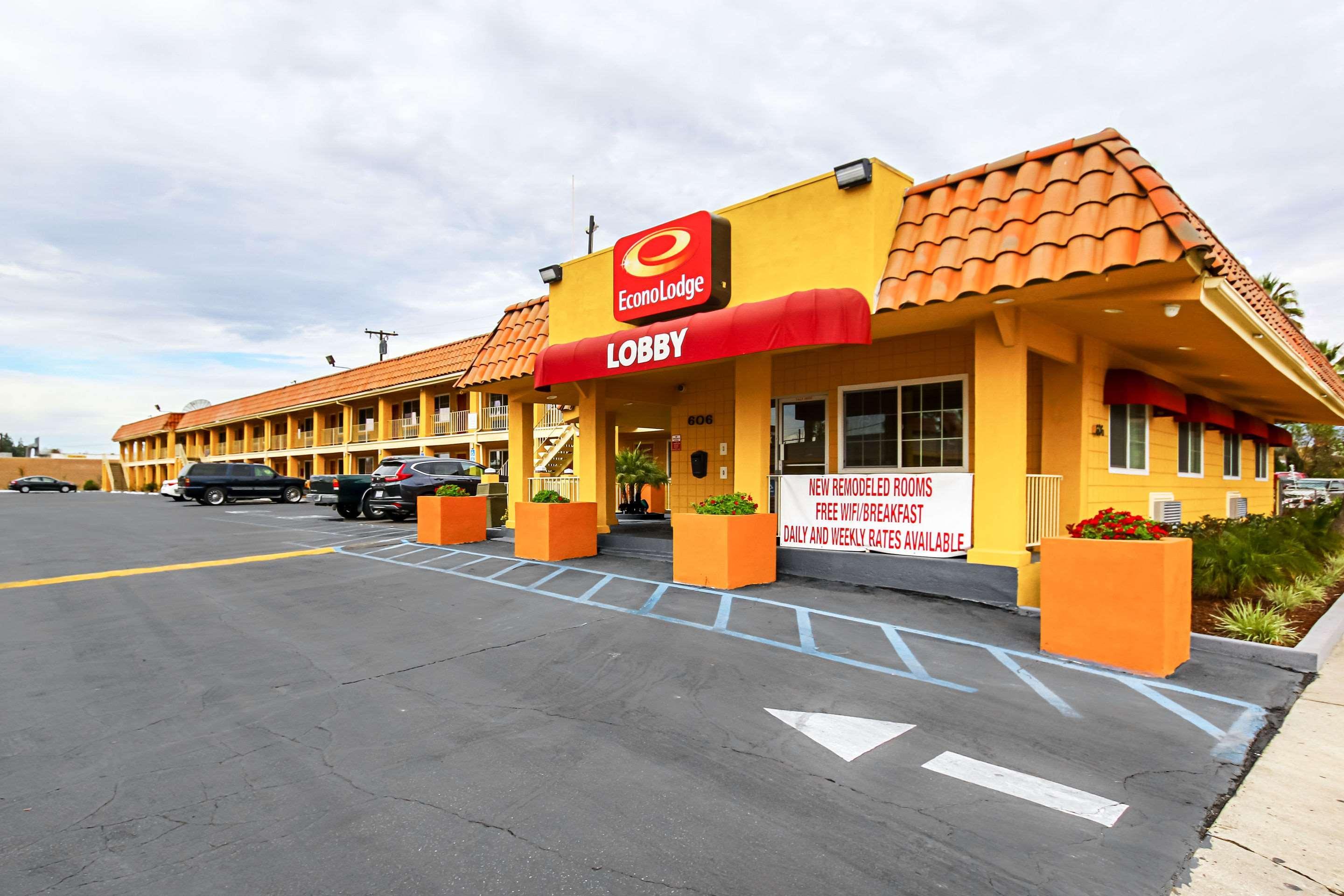 Econo Lodge San Bernardino I-215 Exterior foto